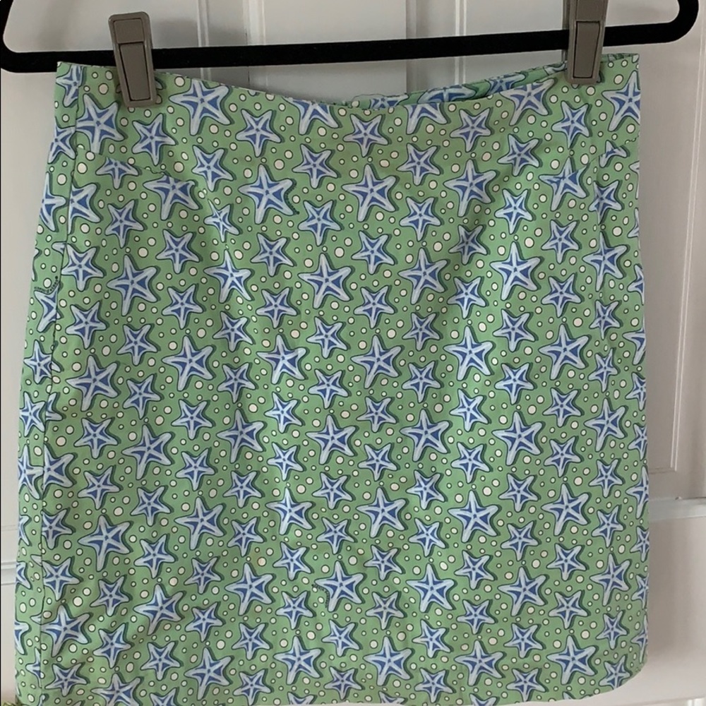 Vineyard Vines Skirt, size 2